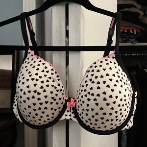 Victoria’s Secret Body By Victoria Lined Perfect Coverage.